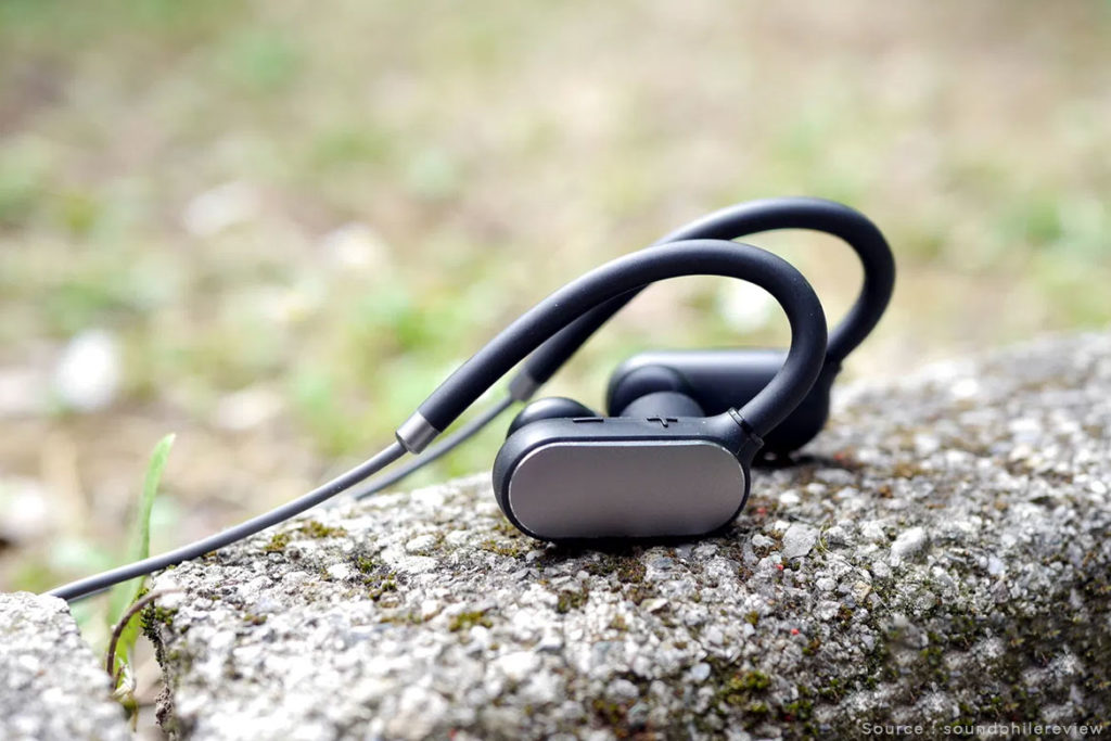 MI-Sports-Bluetooth-Earphones